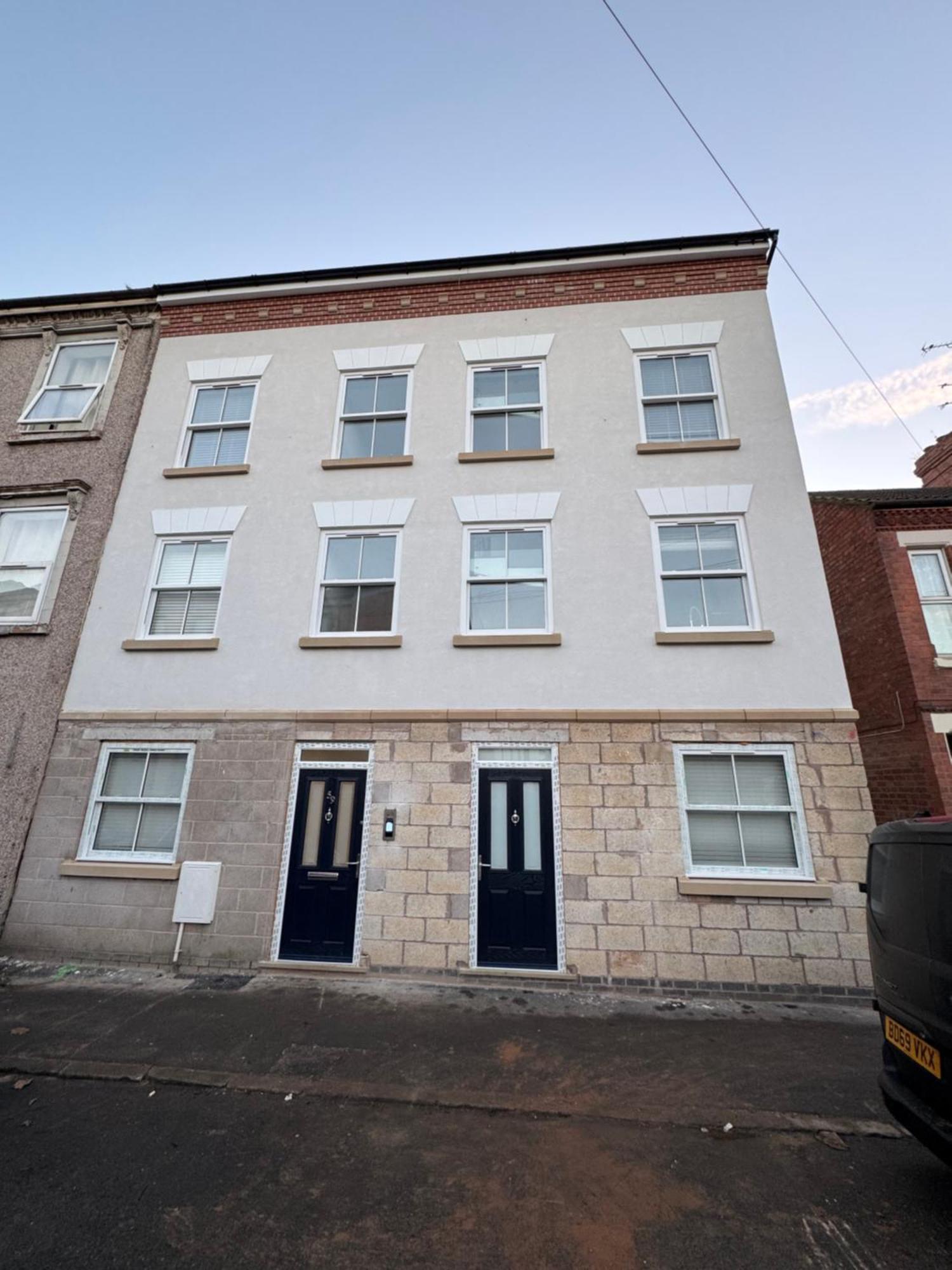 Old Silk - Serviced And 2-beds In Centre By Covstays