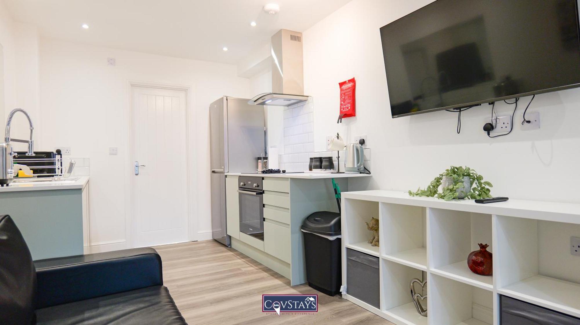 Old Silk - Serviced And 2-beds In Centre By Covstays * Coventry