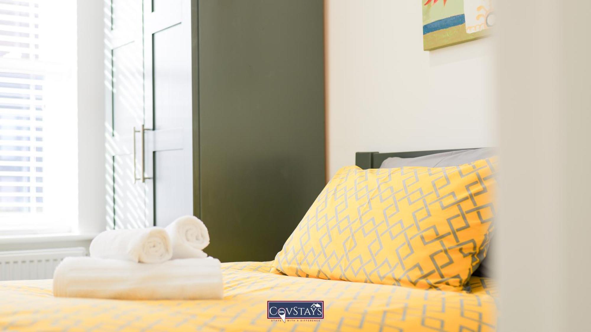 Old Silk - Serviced And 2-beds In Centre By Covstays Apartment Coventry