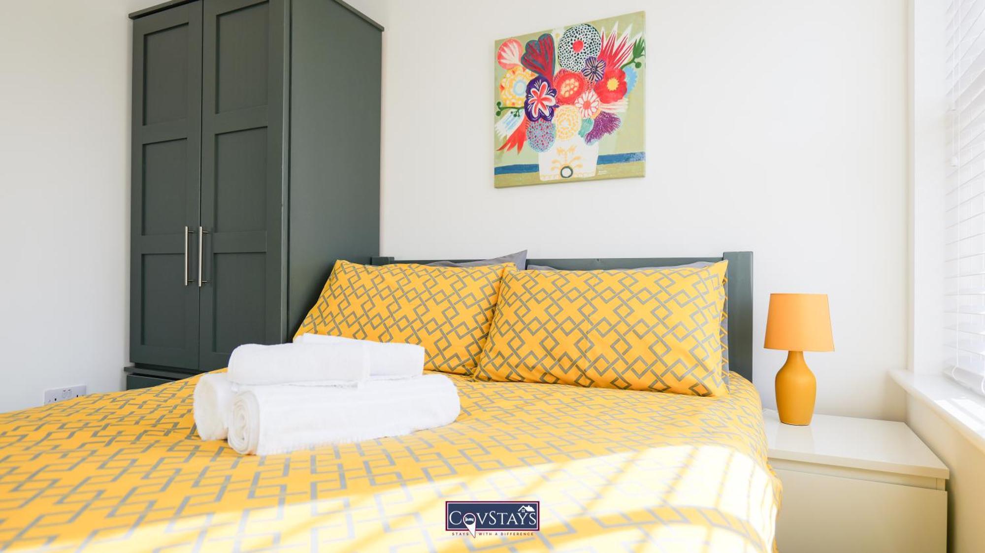 Old Silk - Serviced And 2-beds In Centre By Covstays Coventry
