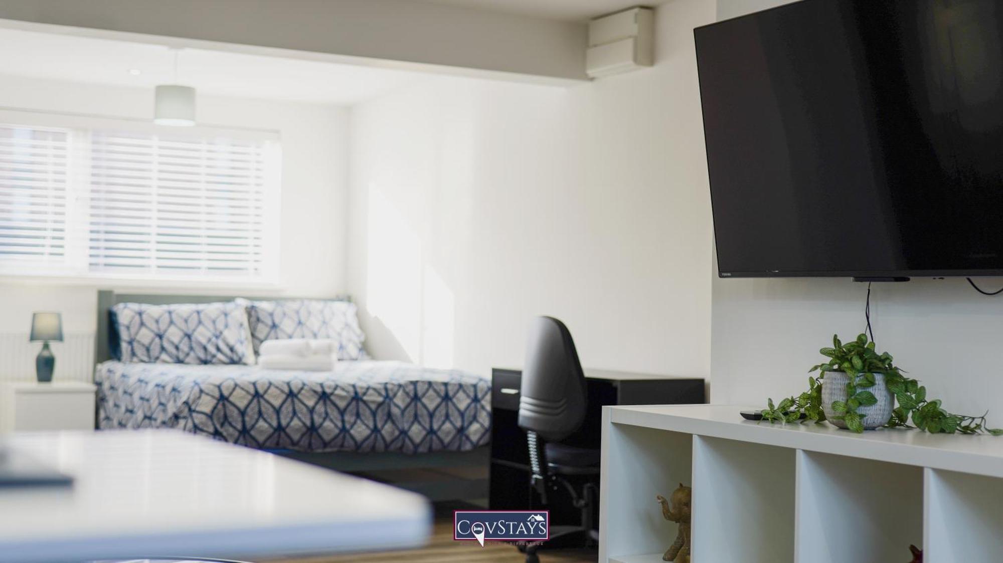 Apartment Old Silk - Serviced And 2-beds In Centre By Covstays