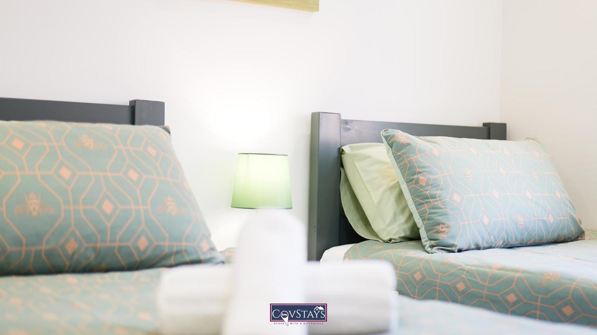 Old Silk - Serviced And 2-beds In Centre By Covstays * Coventry