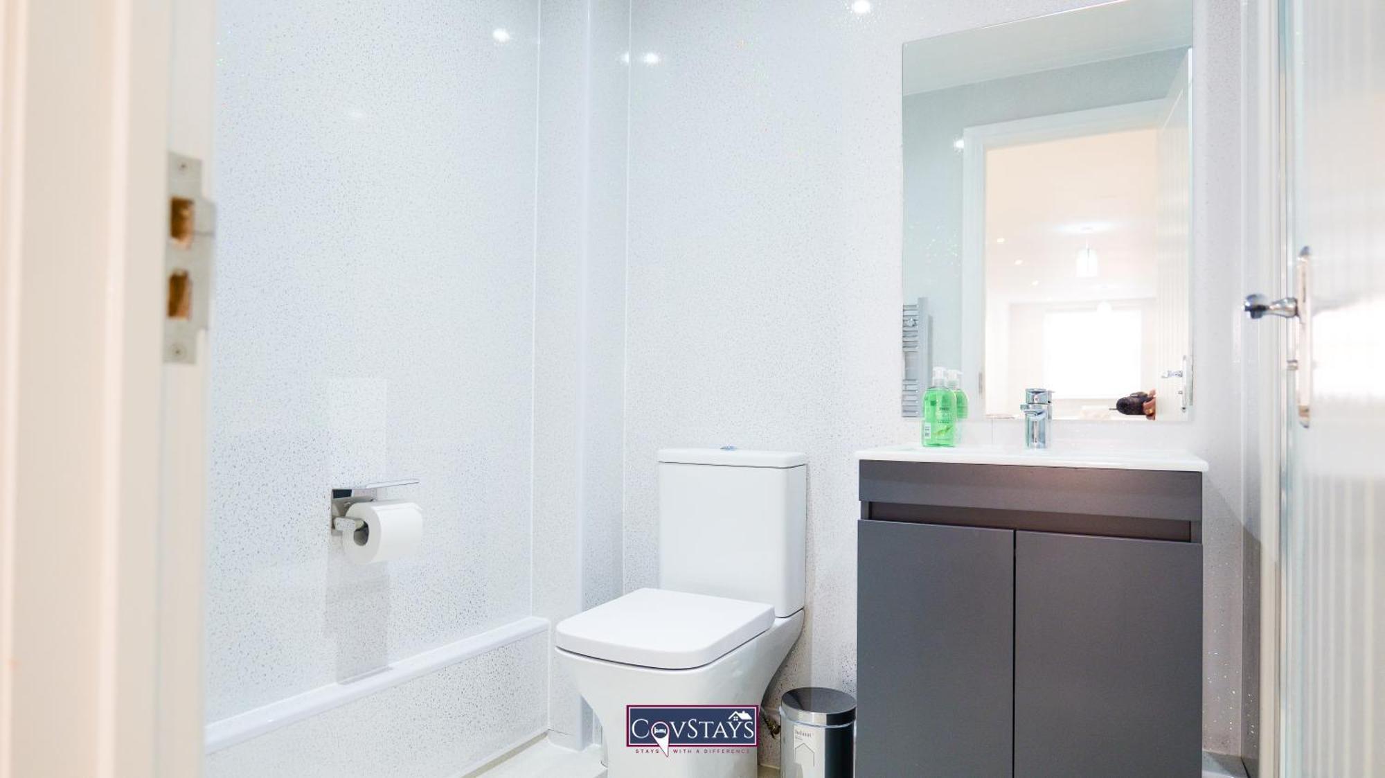 Apartment Old Silk - Serviced And 2-beds In Centre By Covstays Coventry
