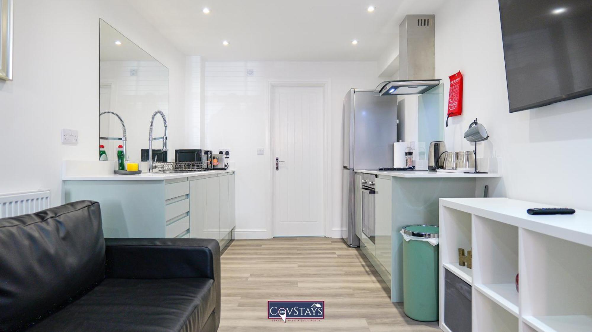 Old Silk - Serviced And 2-beds In Centre By Covstays *