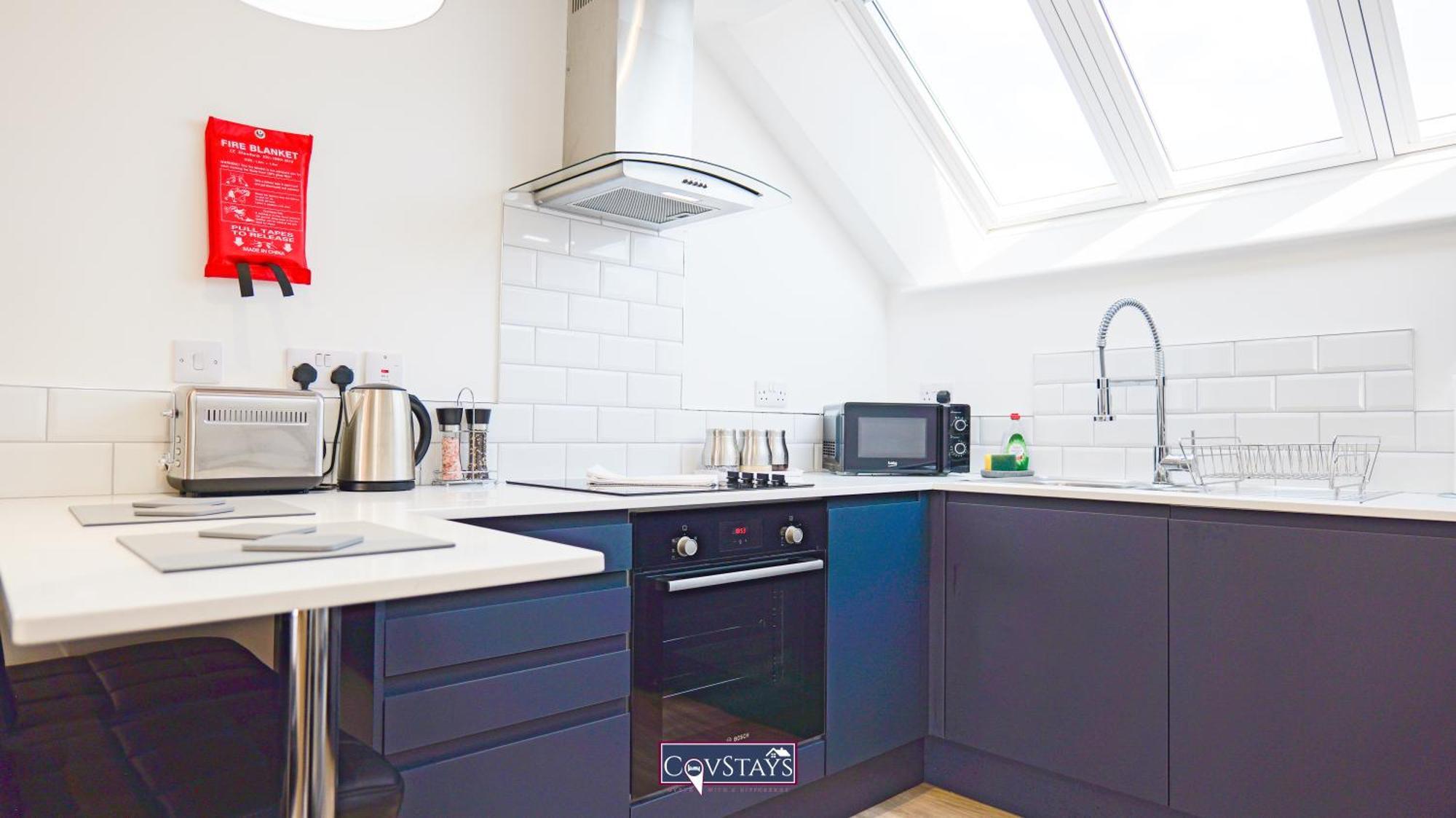 Apartment Old Silk - Serviced And 2-beds In Centre By Covstays